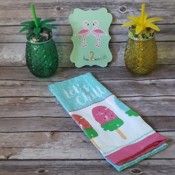 Summer Bundle 4 piece set 🦩🍍 - Picture 1 of 8